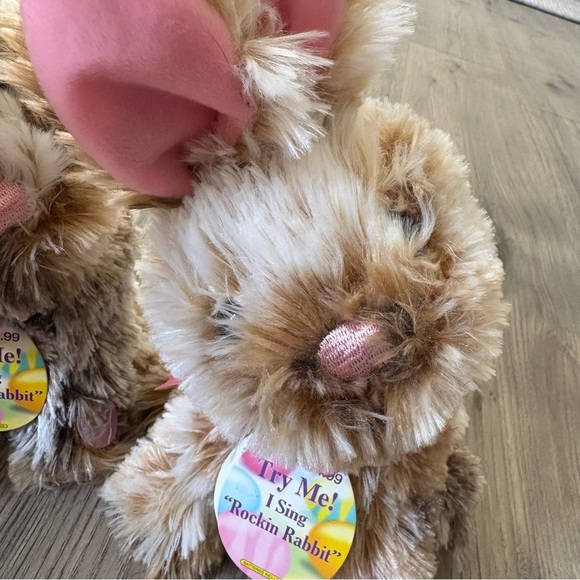 DanDee Collectors Choice Lot Of 2 Singing Easter Bunny Plush “Rocking Rabbit” 8” - Picture 5 of 6